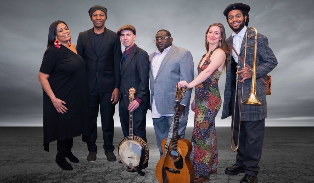 Scooches 2023 Band Photo Web Friendly 6